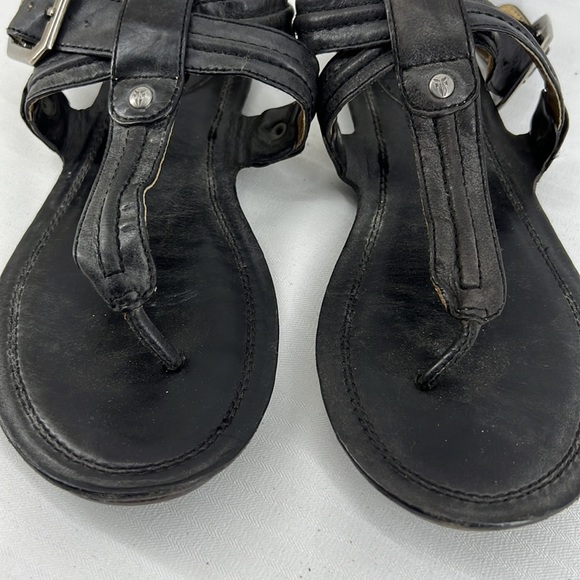 Frye  Alessia Trapunto Leather Thong Sandals - Picture 3 of 6